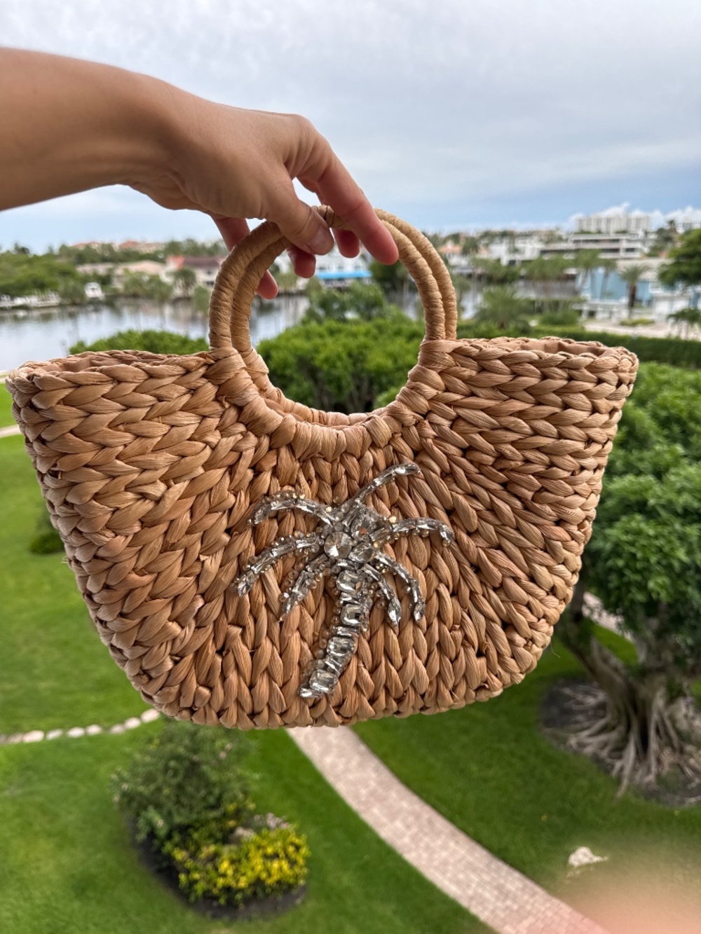 Handbag - Picture 2 of 5